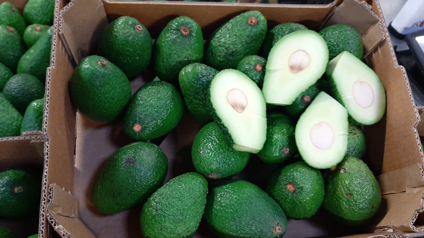 AVOCADO CHILE HASS READY TO EAT 18.